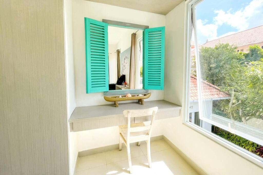 Tepi Pantai Villa Seminyak (Bali)