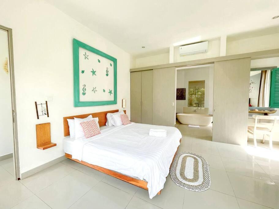 Villa Tepi Pantai